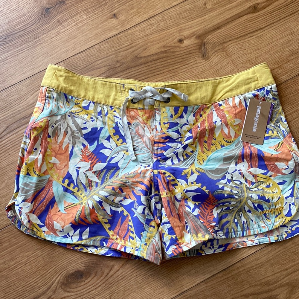 Beach shorts Pantagonia new with tag